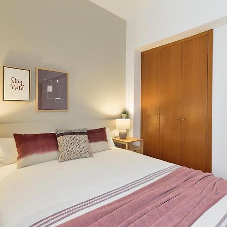 Apartamento Click&Flat Sugranyes Barcelona Exterior foto