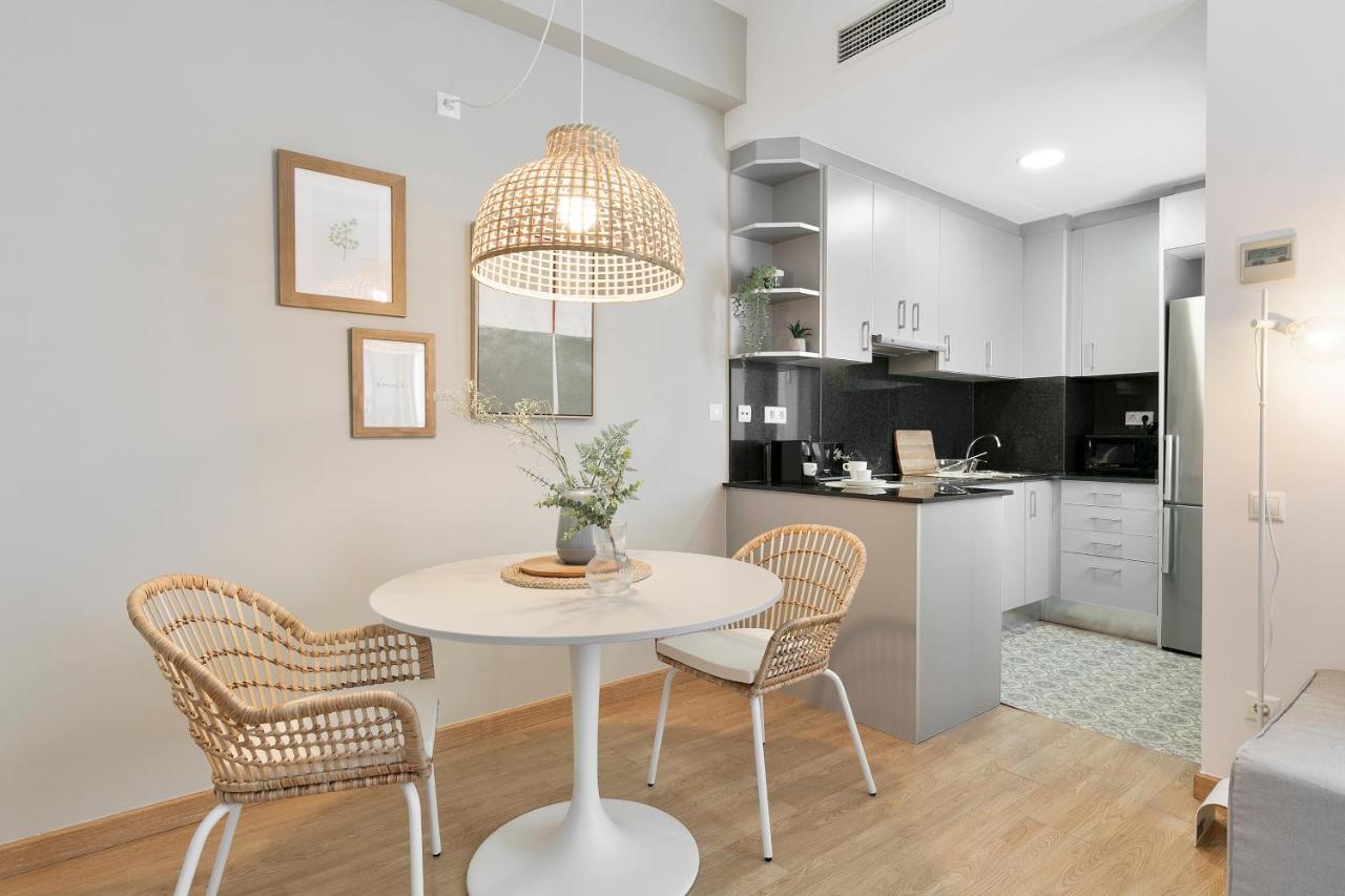 Apartamento Click&Flat Sugranyes Barcelona Exterior foto