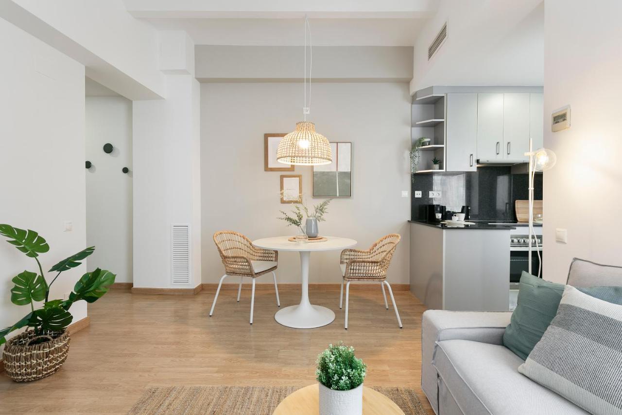 Apartamento Click&Flat Sugranyes Barcelona Exterior foto