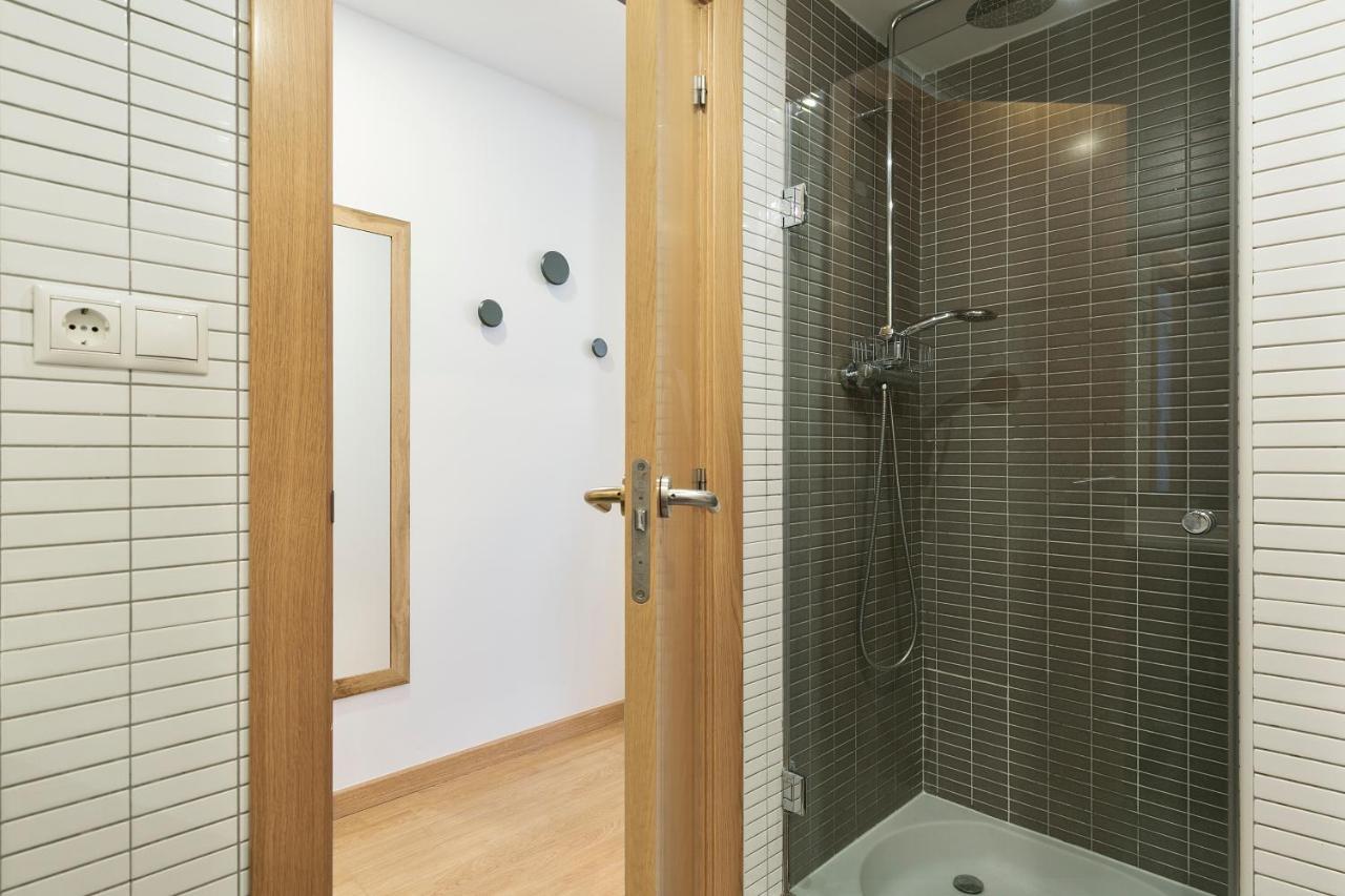 Apartamento Click&Flat Sugranyes Barcelona Exterior foto